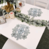 Kép 1/2 - Hópehely mintás karácsonyi kerek tányéralátét 