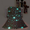 Kép 2/2 - Fluoreszkáló Csillag Mintás Ágytakaró Pléd 230x200cm