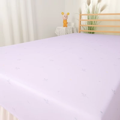 Lila színű pamut lepedő