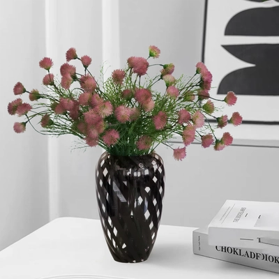 Rózsaszín művirág vázában