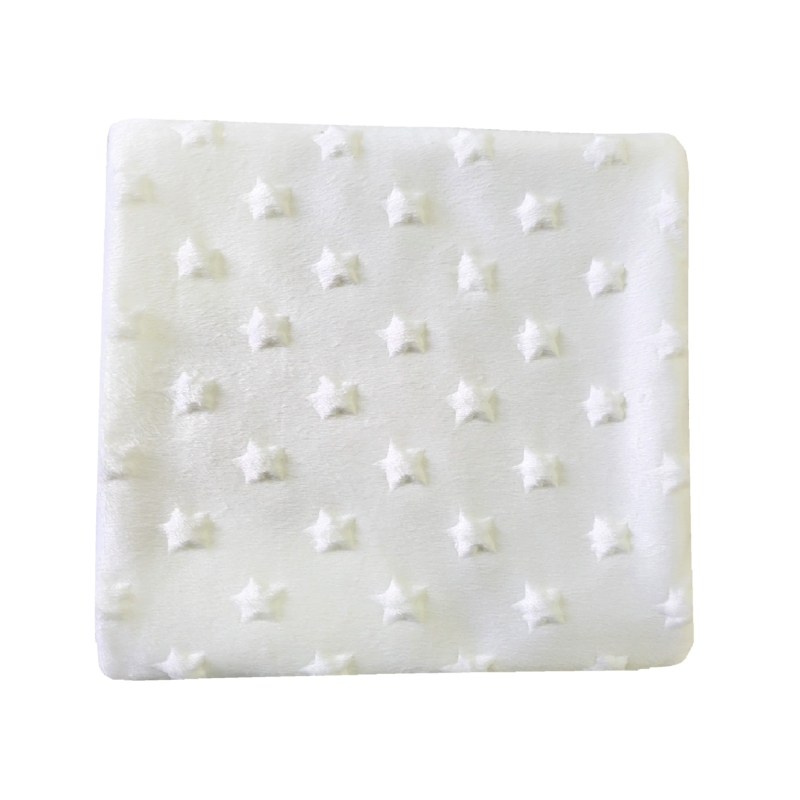 Csillag mintás fehér kistakaró - 75x100 cm