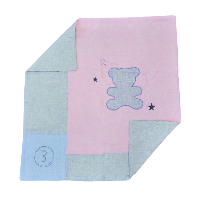 Mackó mintás rózsaszín gyerek takaró - 100x100 cm 