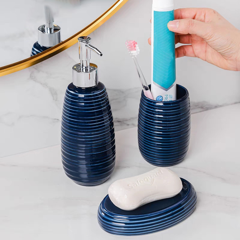 Kék folyékony szappanadagoló